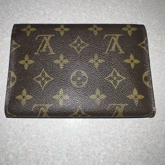 Vintage Louis Vuitton Brown and Gold Monogram - Picture 2 of 13